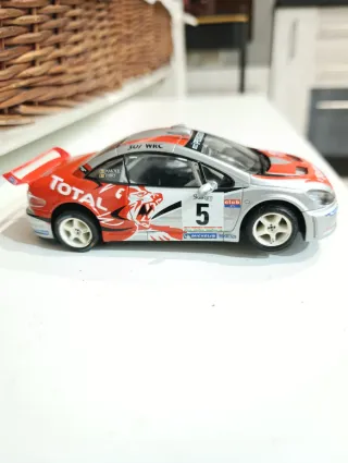 Coche Scalextric Peugeot 307WRC