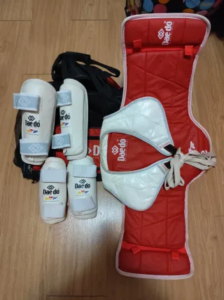 Protecciones Taekwondo Daedo