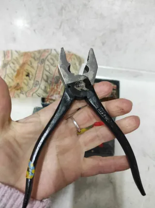 6 alicates universales antiguos