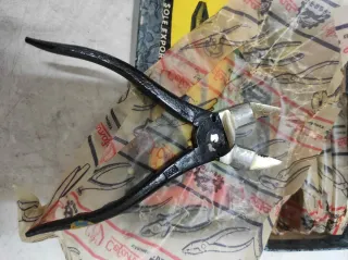 6 alicates universales antiguos