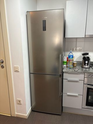 Frigorífico combi Daewoo RN-43NPT No Frost A+ en b