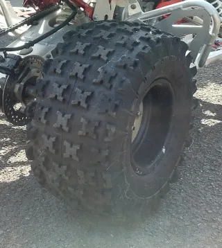 Neumático Maxxis Razr 2 medidas 20x11/9