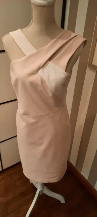 Vestido Pedro del Hierro pvp 285