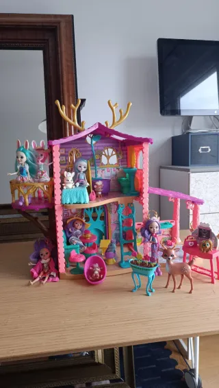 Casa de muñecas EnchanTimals