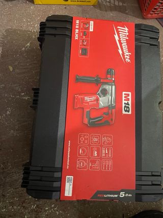 Milwaukee M18 BLHX Martillo Rotativo