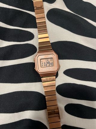 Reloj Casio Digital Rosa Dorado