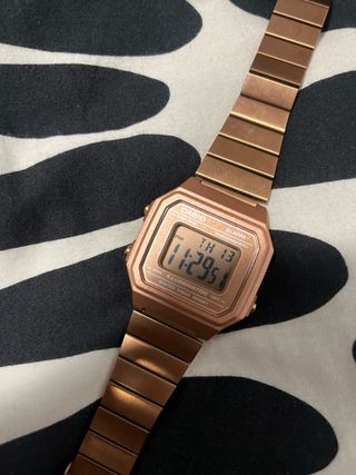 Reloj Casio Digital Rosa Dorado