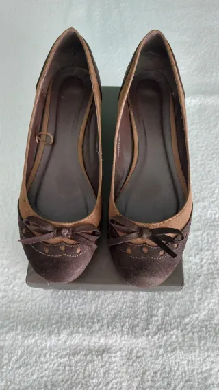 Salones marrones con lazo