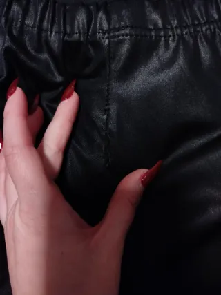 Mallas imitación cuero rasgadas con forro