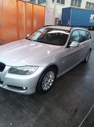 BMW Serie 3  11/2010