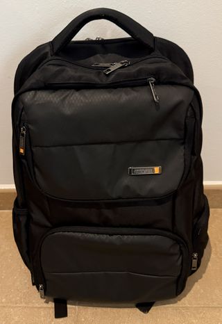 Mochila American Tourister Expandible Negra