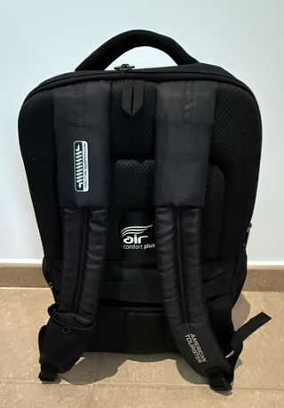 Mochila American Tourister Expandible Negra