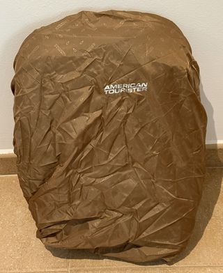 Mochila American Tourister Expandible Negra