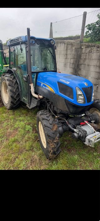Tractor New Holland T4030N