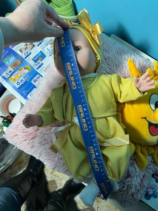 Bambola piangente  basta toccargli il pancino