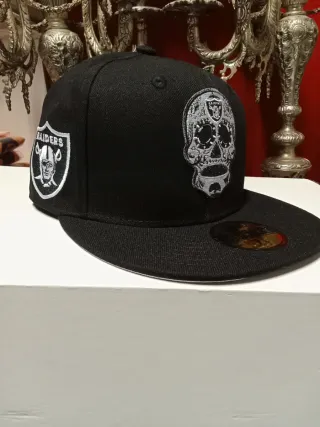 Gorra New Era 59Fifty Raiders Calavera 7.1/4