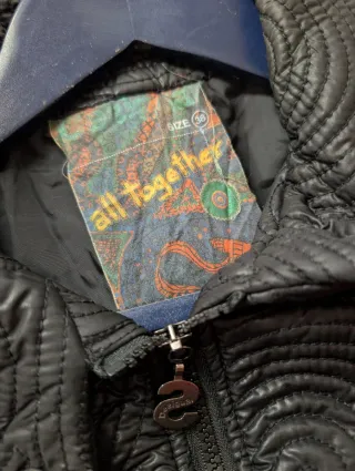 Gabardina Desigual impermeable negra