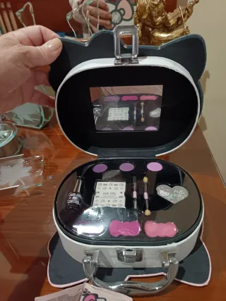 Maletín Hello Kitty maquillaje infantil