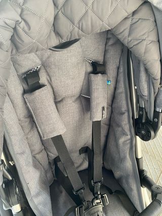 Silla de paseo para bebé incluye capazo COMO NUEVO