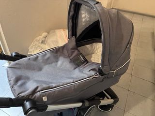 Silla de paseo para bebé incluye capazo COMO NUEVO