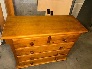 Cómoda de pino 5 cajones