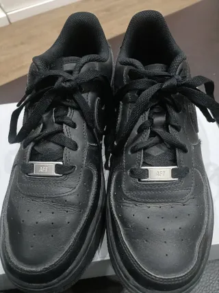 Nike Air Force 1 Negras