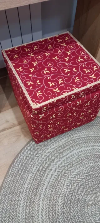 Puff cuadrado tela estampado floral