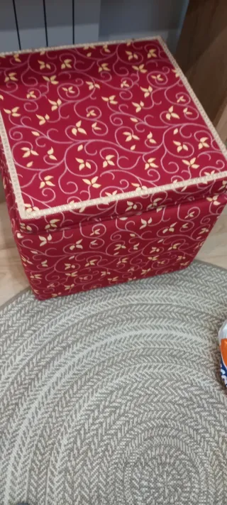 Puff cuadrado tela estampado floral