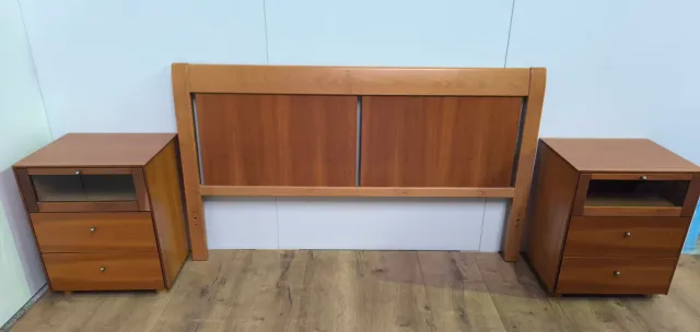 MESILLAS O MESITAS CON CABECERO DE MADERA