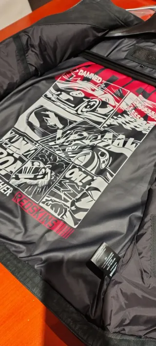 Chaqueta de cuero estilo motero