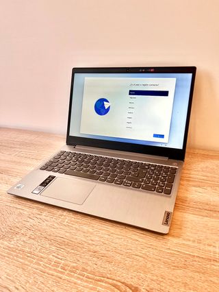 IMPECABLE ! Lenovo i5 10 gen - 8 Gb - 512 SSD NVMe