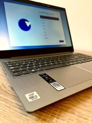 IMPECABLE ! Lenovo i5 10 gen - 8 Gb - 512 SSD NVMe