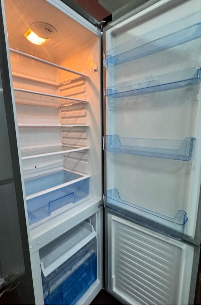 FRIGORÍFICO COMBI NO FROST MARCA ROMMER EN INOX