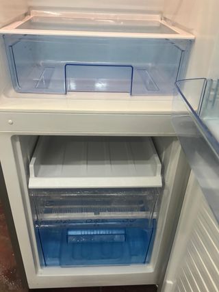 FRIGORÍFICO COMBI NO FROST MARCA ROMMER EN INOX