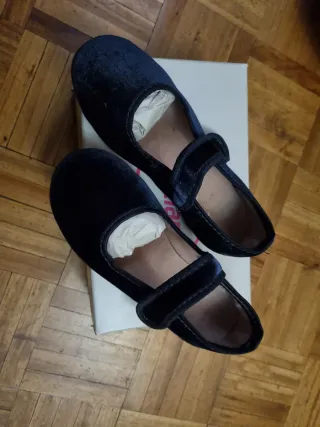 Merceditas niña terciopelo azul