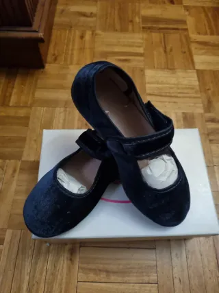 Merceditas niña terciopelo azul