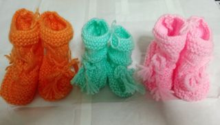 Botitas de lana tejidas para bebé