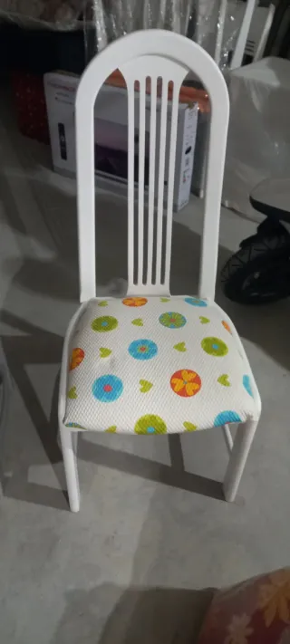 Sillas de Comedor Blancas con Diseño Multicolor