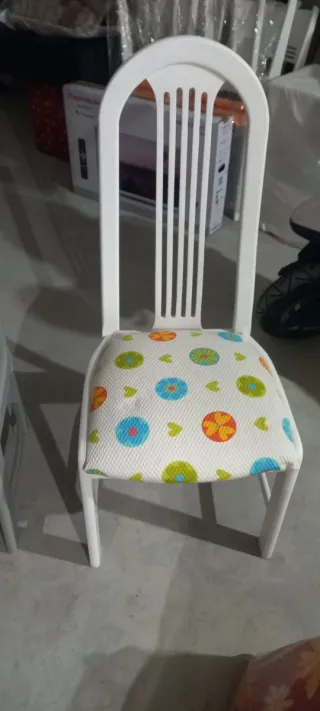Sillas de Comedor Blancas con Diseño Multicolor