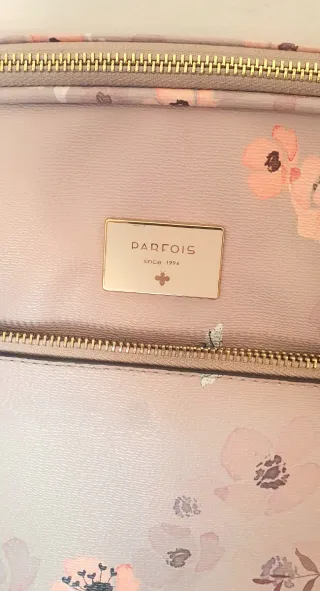 Maletín para pc o portátil  Parfois floral 13"-14"