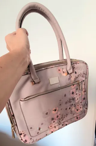 Maletín para pc o portátil  Parfois floral 13"-14"
