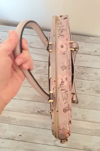 Maletín para pc o portátil  Parfois floral 13"-14"