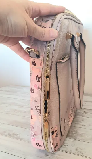 Maletín para pc o portátil  Parfois floral 13"-14"