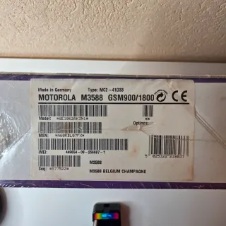 Motorola M3588 Telefono GSM Champagne