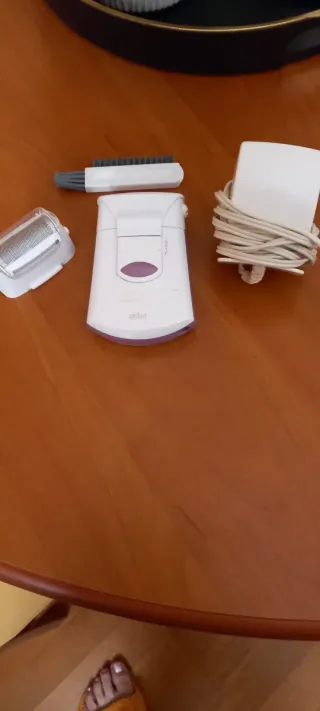 Depiladora Braun Morado y Blanco