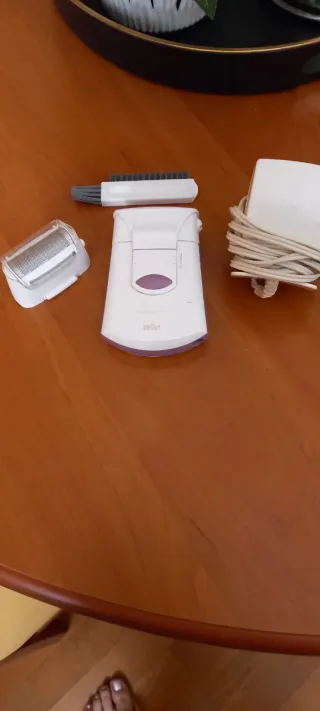 Depiladora Braun Morado y Blanco