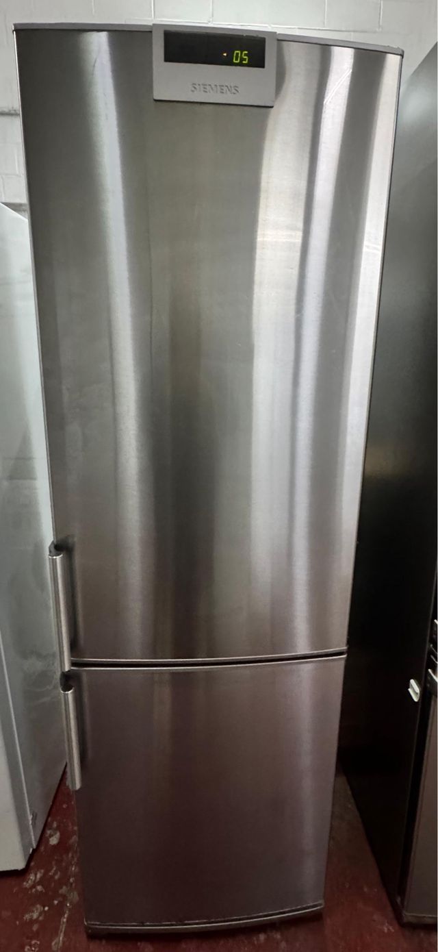 FRIGORÍFICO COMBI NO FROST MARCA SIEMENS EN INOX