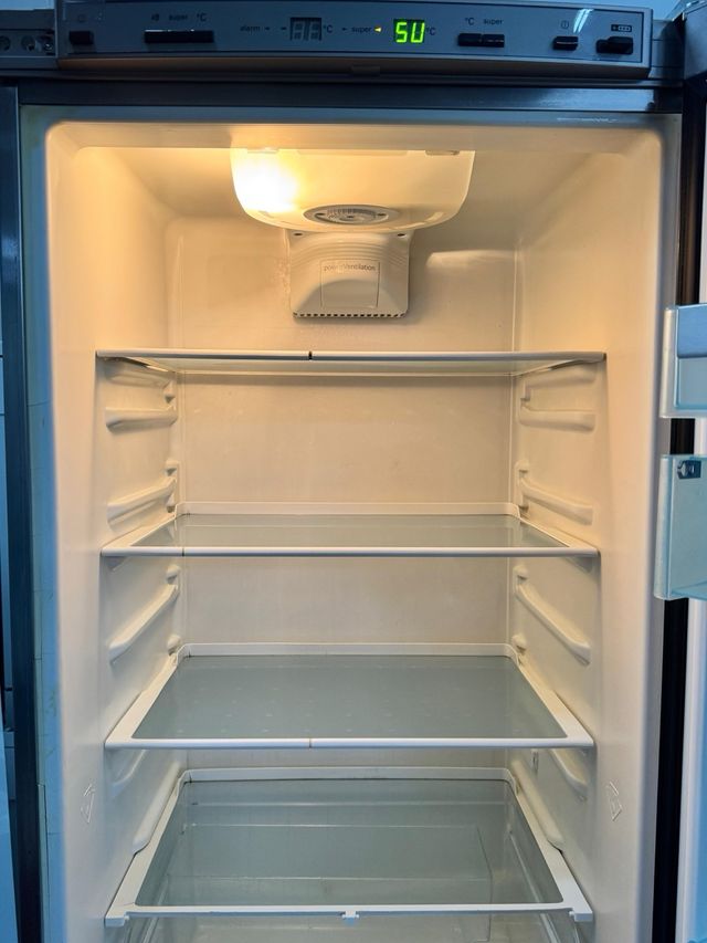 FRIGORÍFICO COMBI NO FROST MARCA SIEMENS EN INOX