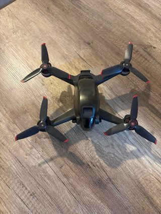 DJI FPV Fly More Combo Drone