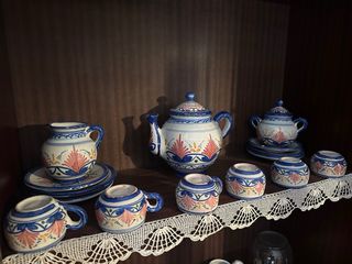 Juego de tazas de cerámica pintadas